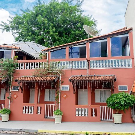 Piccola Pousada Águas de São Pedro Exteriör bild