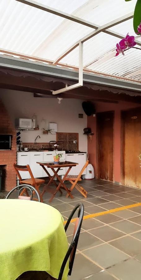 Piccola Pousada Águas de São Pedro Exteriör bild